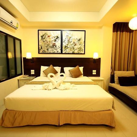 فندق آت وايت باتونج Patong المظهر الخارجي الصورة